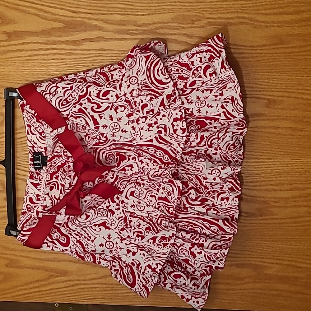 Inc. Ruffled skirt. Size 14